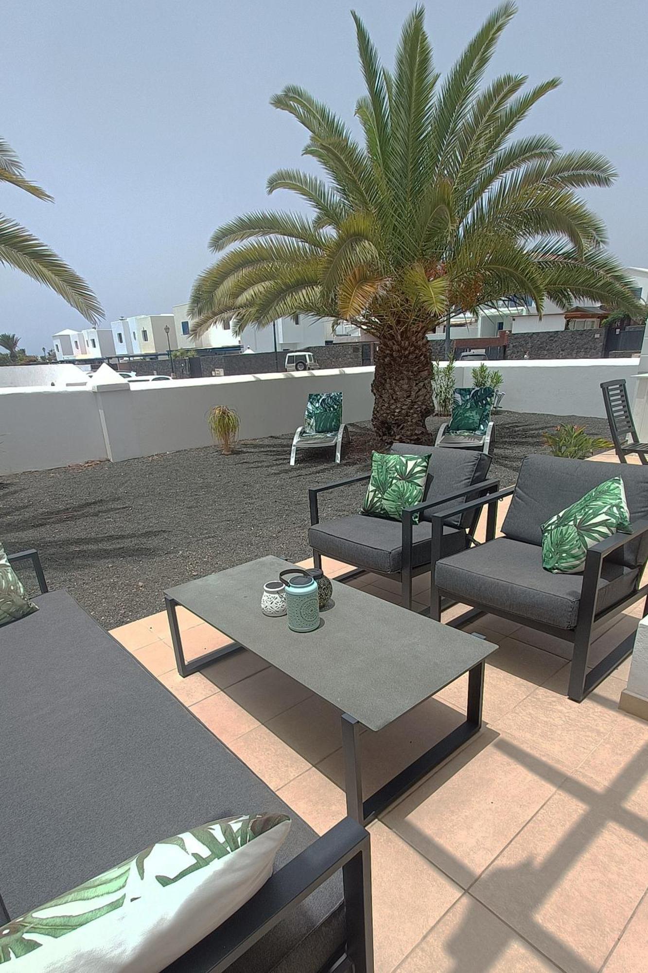 Lovely Casa Felicidad, Swimming Pool, Wifi X Private Garden Playa Blanca  Exterior foto